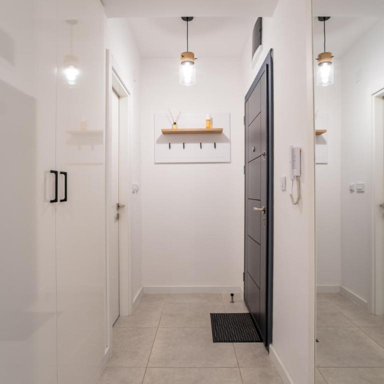 Two Bedroom Apartment - Mountain View - Porto Montenegro - Two-Bedroom Apartment - 15