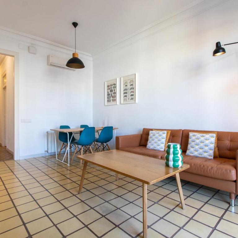 EG42B - Piso modernista 6 pax con WIFI en centro Barcelona - Apartamento de 3 dormitorios - 19