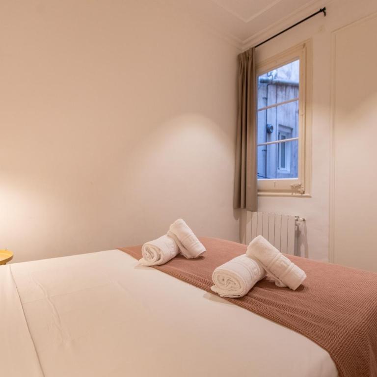 EG42B - Piso modernista 6 pax con WIFI en centro Barcelona - Apartamento de 3 dormitorios - 26