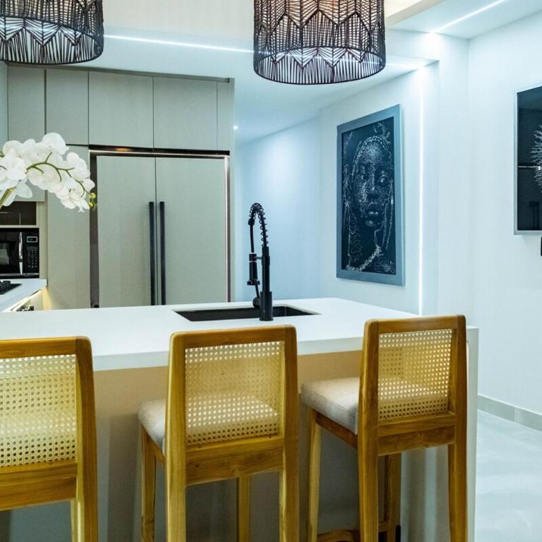 Luxury Apartment BayView Jacuzzi Guestfriendly - Apartment with View and Balcony - 9