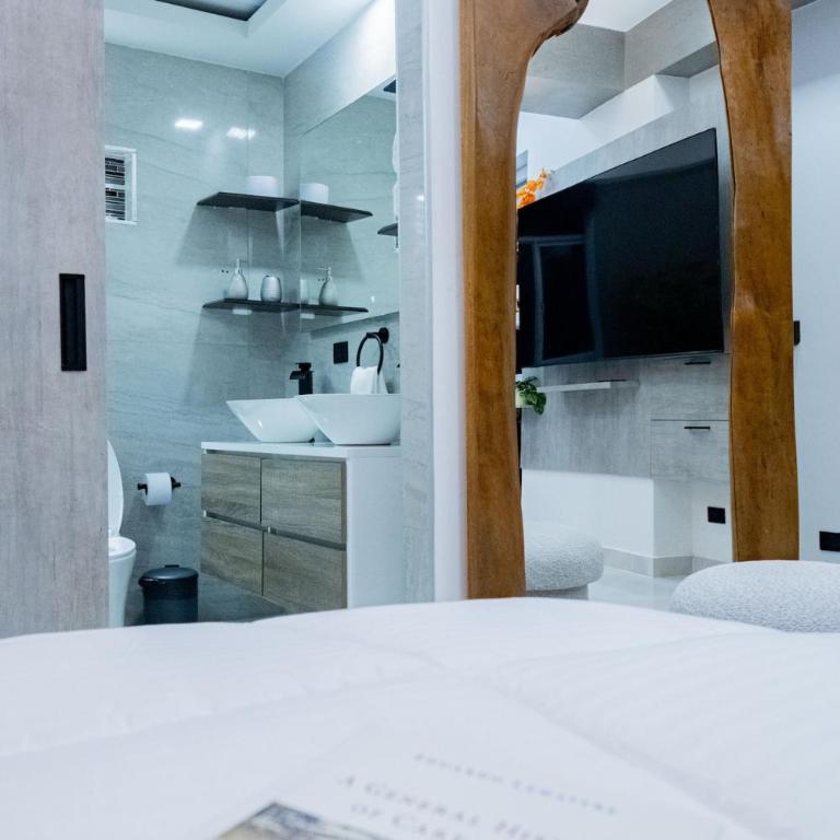 Luxury Apartment BayView Jacuzzi Guestfriendly - Apartment with View and Balcony - 35