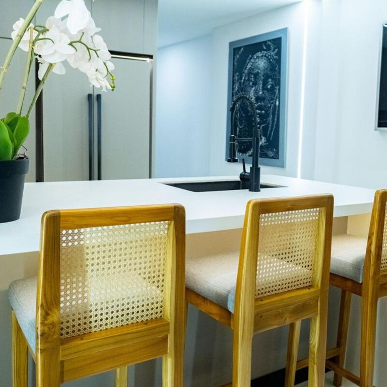 Luxury Apartment BayView Jacuzzi Guestfriendly - Apartment with View and Balcony - 37