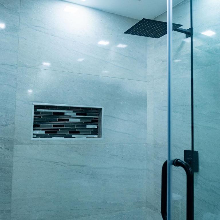 Luxury Apartment BayView Jacuzzi Guestfriendly - Apartment with View and Balcony - 40
