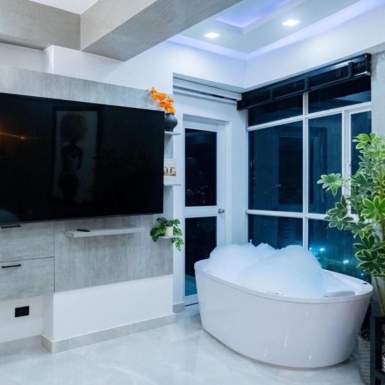 Luxury Apartment BayView Jacuzzi Guestfriendly - Apartment with View and Balcony - 44