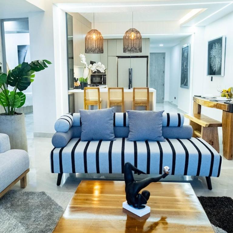 Luxury Apartment BayView Jacuzzi Guestfriendly - Apartment with View and Balcony - 56