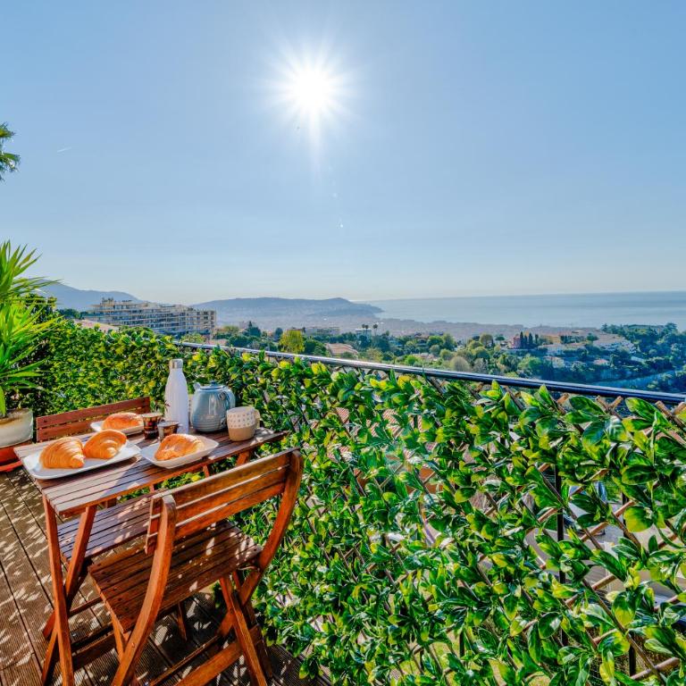 Panoramic sea view of the French Riviera, Parking - Apartment mit 1 Schlafzimmer - 1