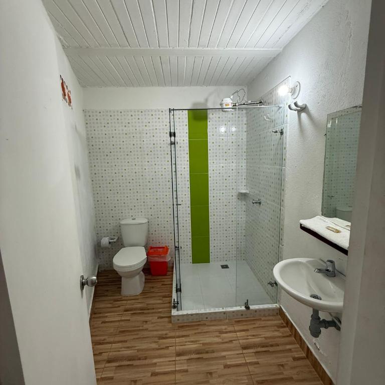 Hostería El Paraíso - Standard Quadruple Room - 4
