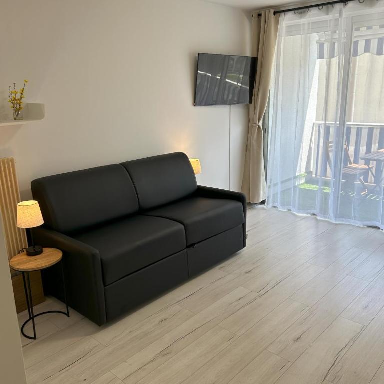 Riviera Retreat - Steps to Beach & Shops, Balcony & AC - Appartement 1 Chambre - 10