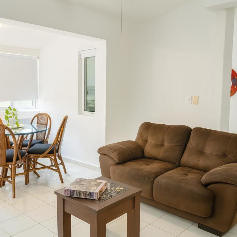 Amazing Complex Near 5th Avenue by Andiani Travel - Two-Bedroom Apartment - 5