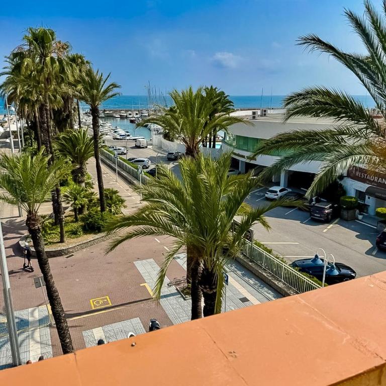 APARTBEACH ATICO SALOU y VISTAS CLUB NAUTICO - Apartamento - 19