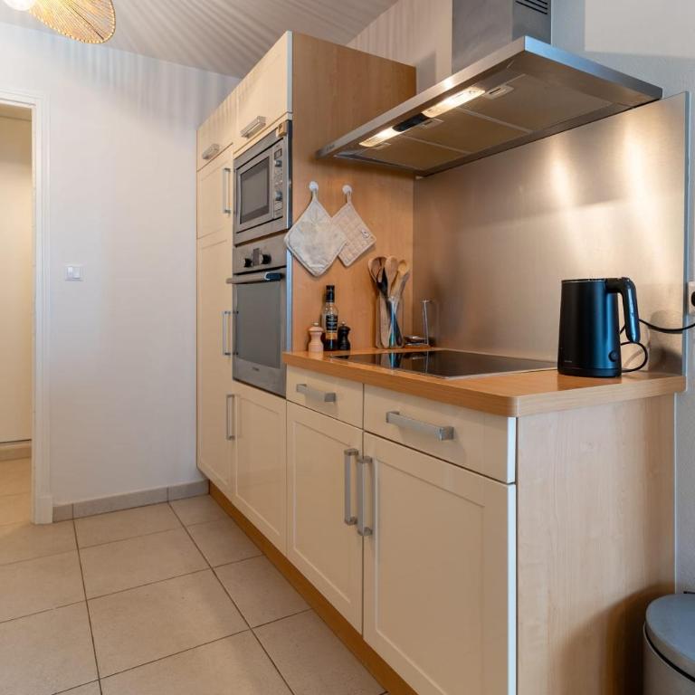 Proche mer très agréable appt de 2 ch pour 5 pers garage en ss - Appartement - 12