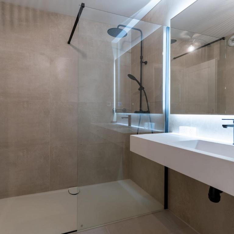 Proche mer très agréable appt de 2 ch pour 5 pers garage en ss - Appartement - 20