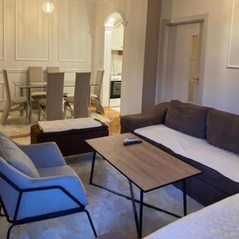 Podgorica-Montenegro - Three-Bedroom Premium Apartment with Balcony - 10