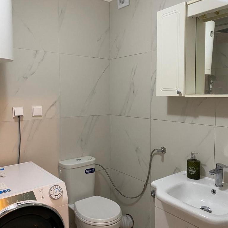 Podgorica-Montenegro - Three-Bedroom Premium Apartment with Balcony - 16