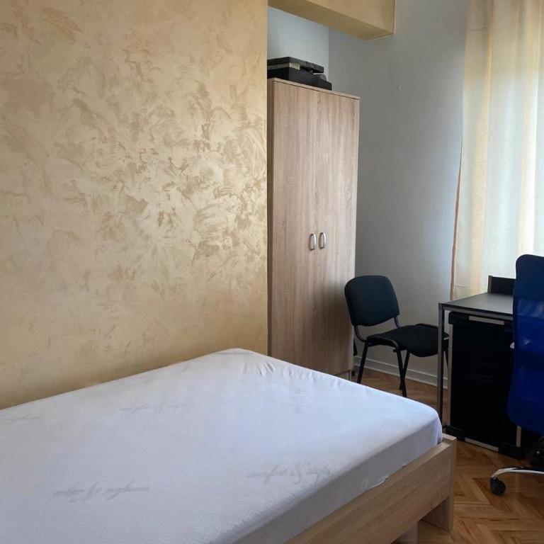 Podgorica-Montenegro - Three-Bedroom Premium Apartment with Balcony - 22