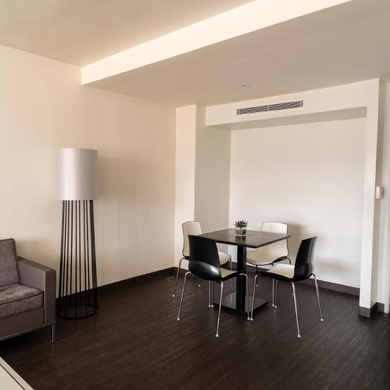 Real Inn Tijuana by Camino Real Hoteles - Master Suite King - 6