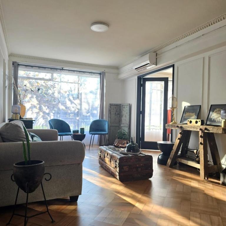 Casa Mallku - Three-Bedroom Apartment with Park View - 1
