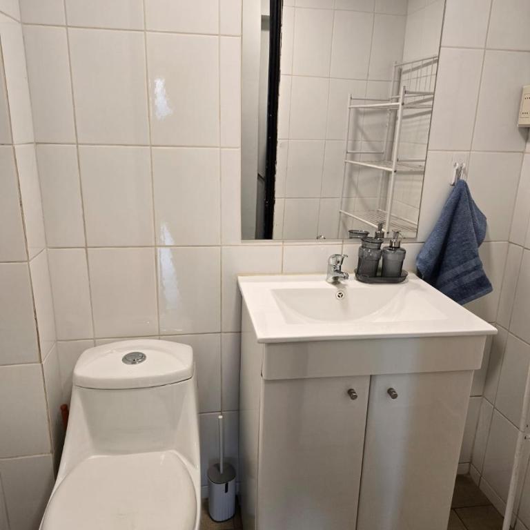 Casa Mallku - Three-Bedroom Apartment with Park View - 35