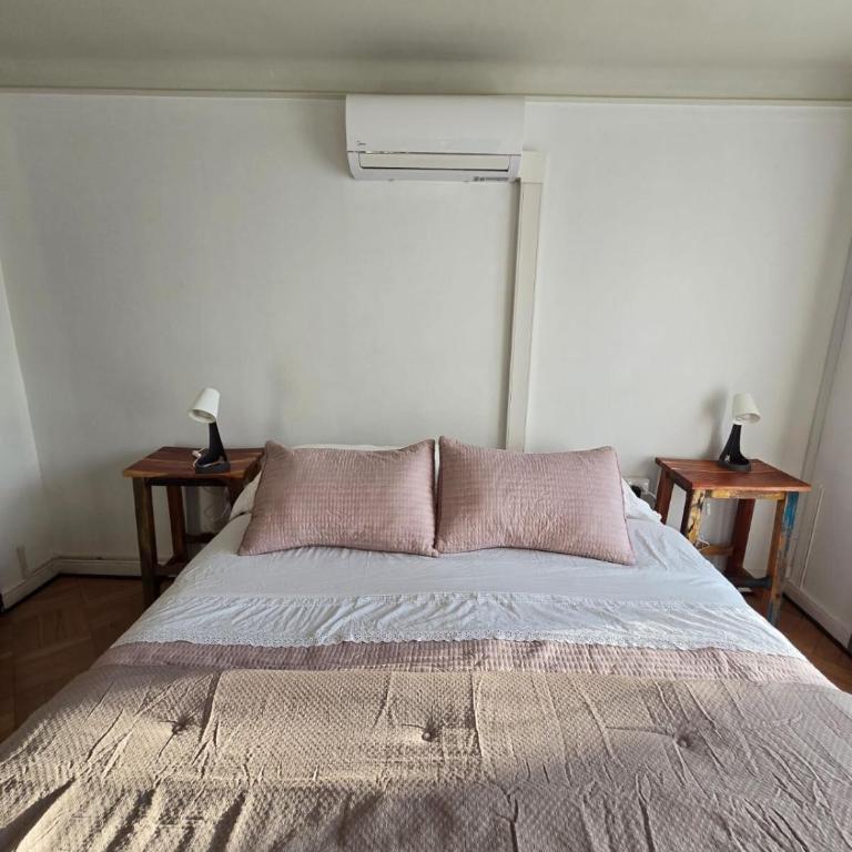 Casa Mallku - Three-Bedroom Apartment with Park View - 22