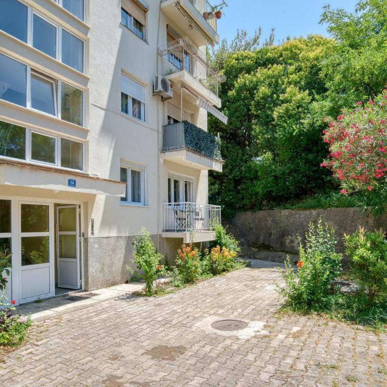 Apartment Seaside - Two-Bedroom Apartment - 33