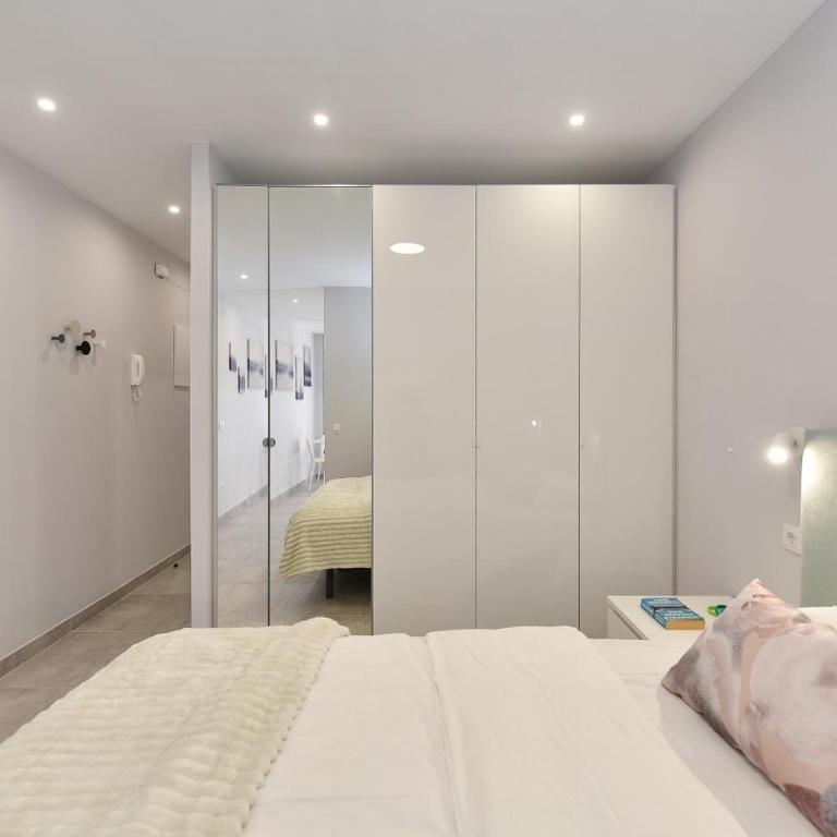 A bright and modern apartment - Apartamento de 1 dormitorio - 7