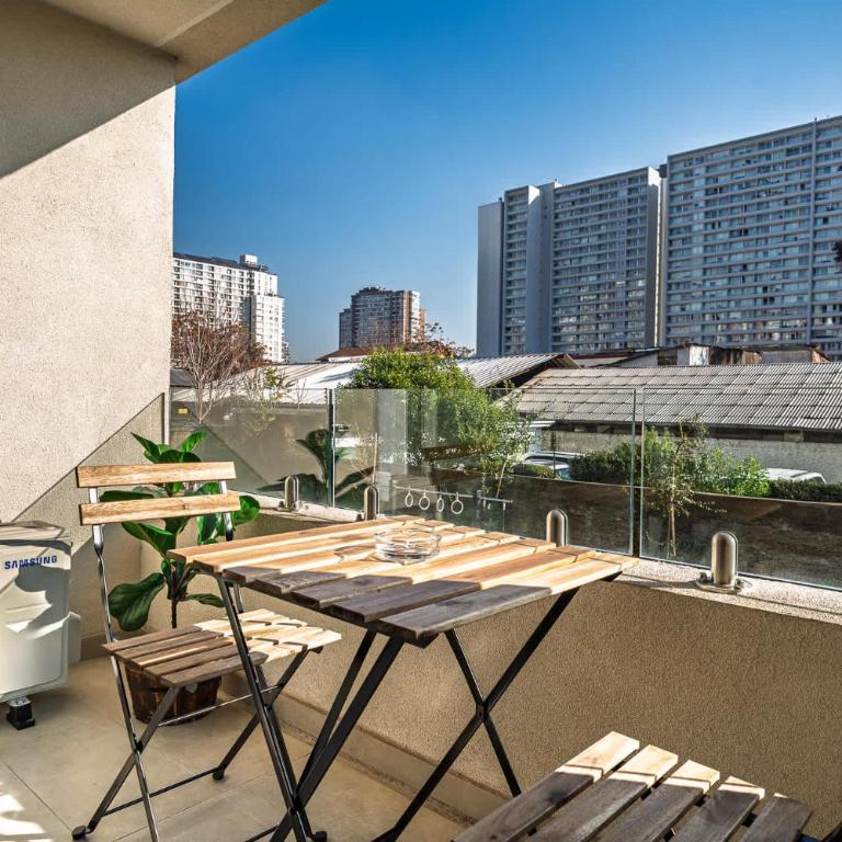 Modern & Fully Equipped Apt Next to Metro - Apartment - 12