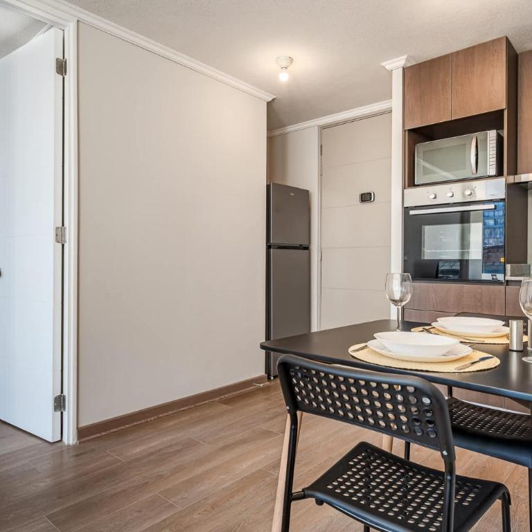 Modern & Fully Equipped Apt Next to Metro - Apartment - 20