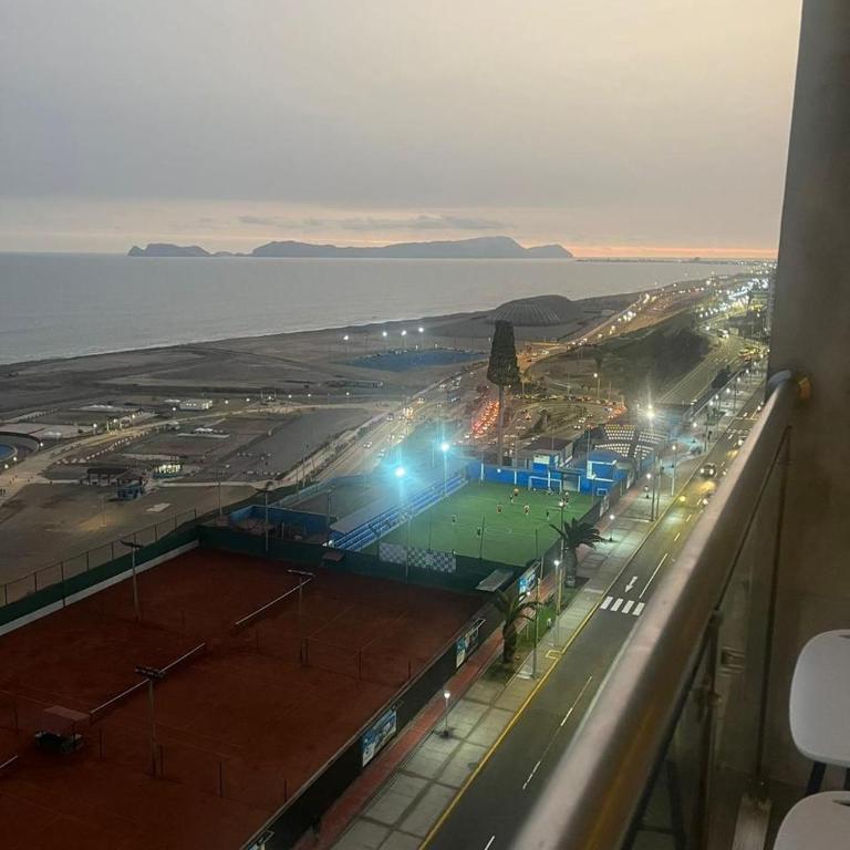 Habitación en San Miguel Lima Pe - Habitación Deluxe - 1 cama grande - 7