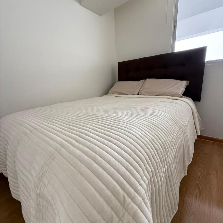 Habitación en San Miguel Lima Pe - Habitación Deluxe - 1 cama grande - 27