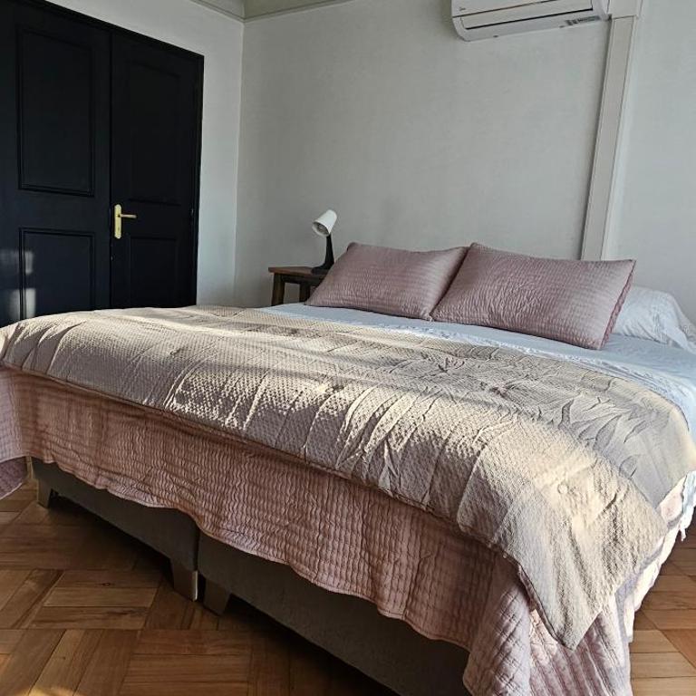 Casa Mallku - Three-Bedroom Apartment with Park View - 20