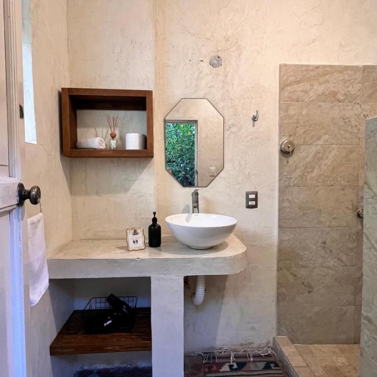 CASA LOOL BEH - Double Room with Shared Bathroom - 8