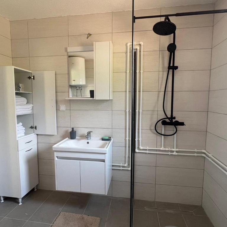 RESTovac House Zabljak - Two-Bedroom Villa - 8