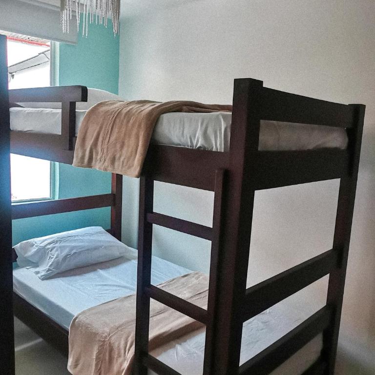 APARTAMENTO FERROCARRIL 201 - Apartamento de 3 dormitorios con balcón - 2