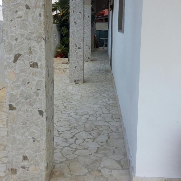 La Luna - Double Room with Private Bathroom - 5