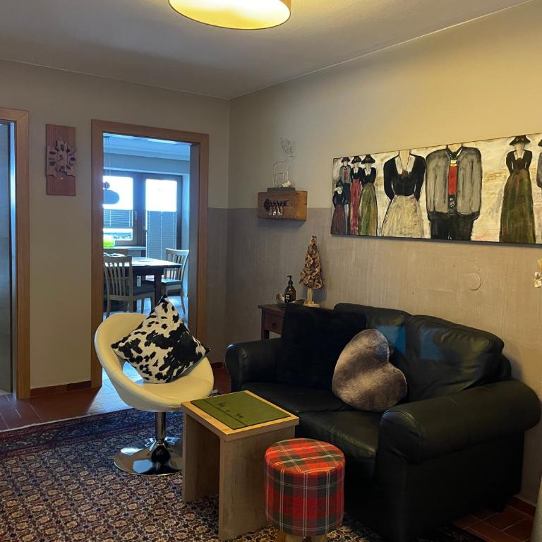 Appartements Rieser - im Herzen von Mayrhofen - sonniger Balkon - 3 Schlafzimmer - Apartment mit 3 Schlafzimmern - 66