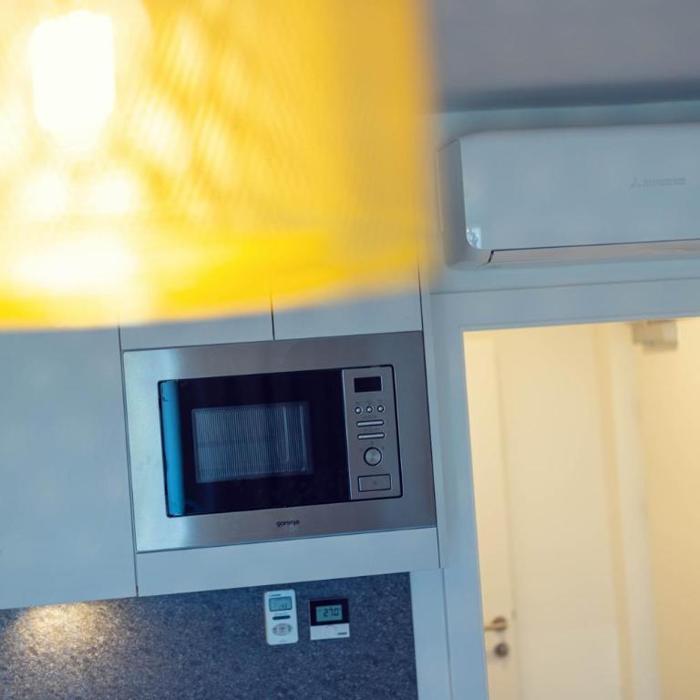 LeonArt Living 52 - Estudio con 1 cama grande - 14