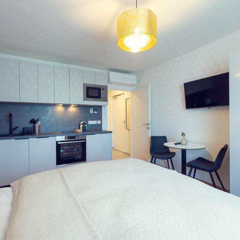 LeonArt Living 52 - Estudio con 1 cama grande - 4