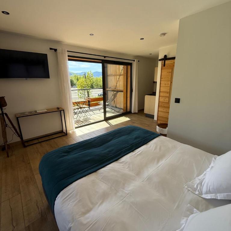 Appart Hôtel Le JAS - Chambre Double Deluxe - 20