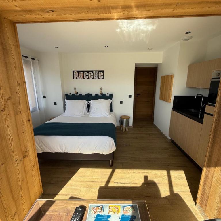 Appart Hôtel Le JAS - Chambre Double Deluxe - 22