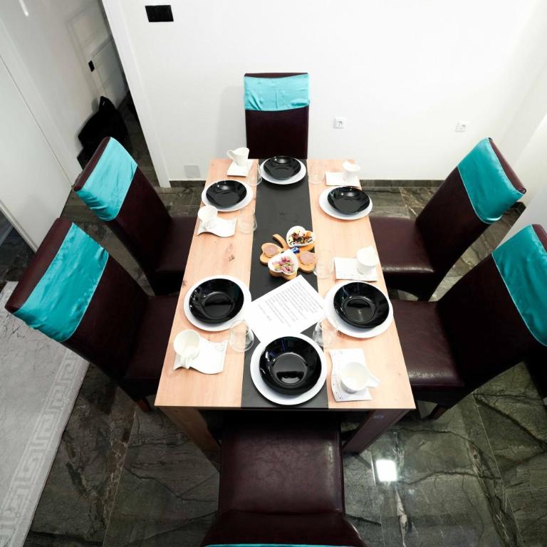 Apartmani M&DŽ Bihać - Three-Bedroom Deluxe Apartment - 26
