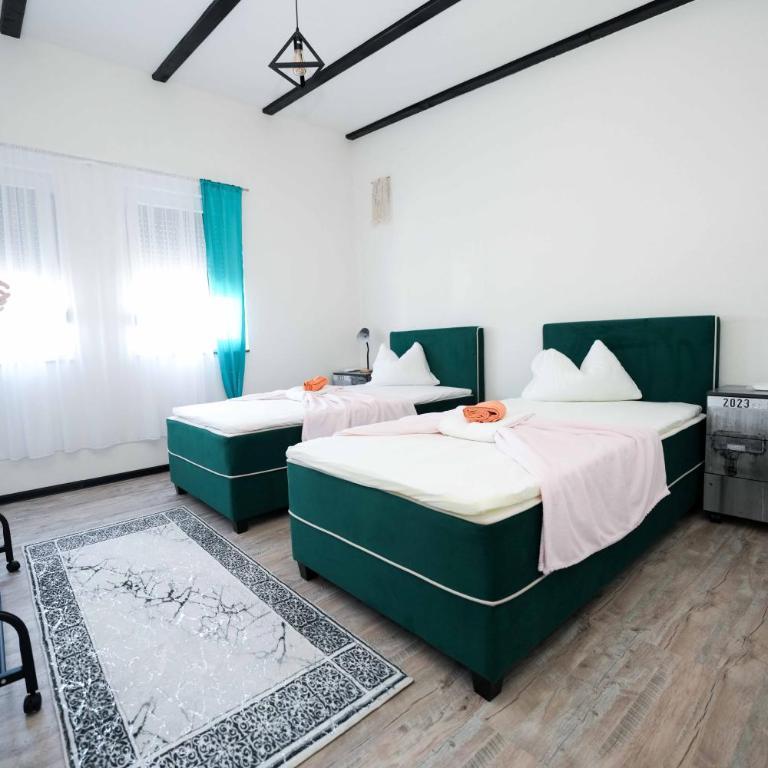 Apartmani M&DŽ Bihać - Three-Bedroom Deluxe Apartment - 22