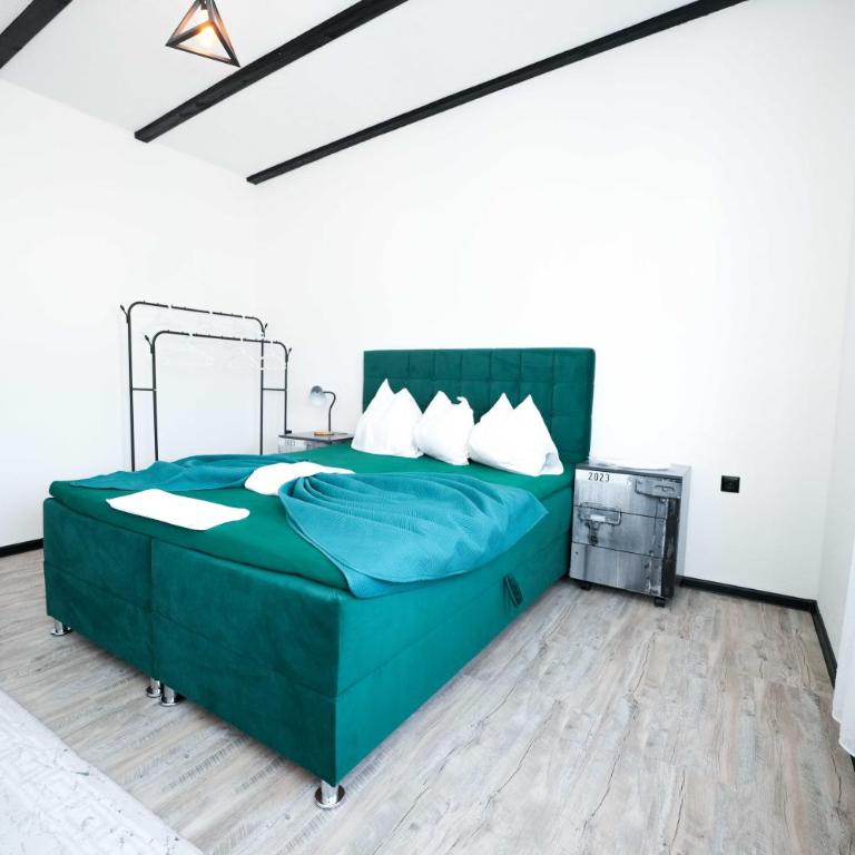Apartmani M&DŽ Bihać - Three-Bedroom Deluxe Apartment - 15
