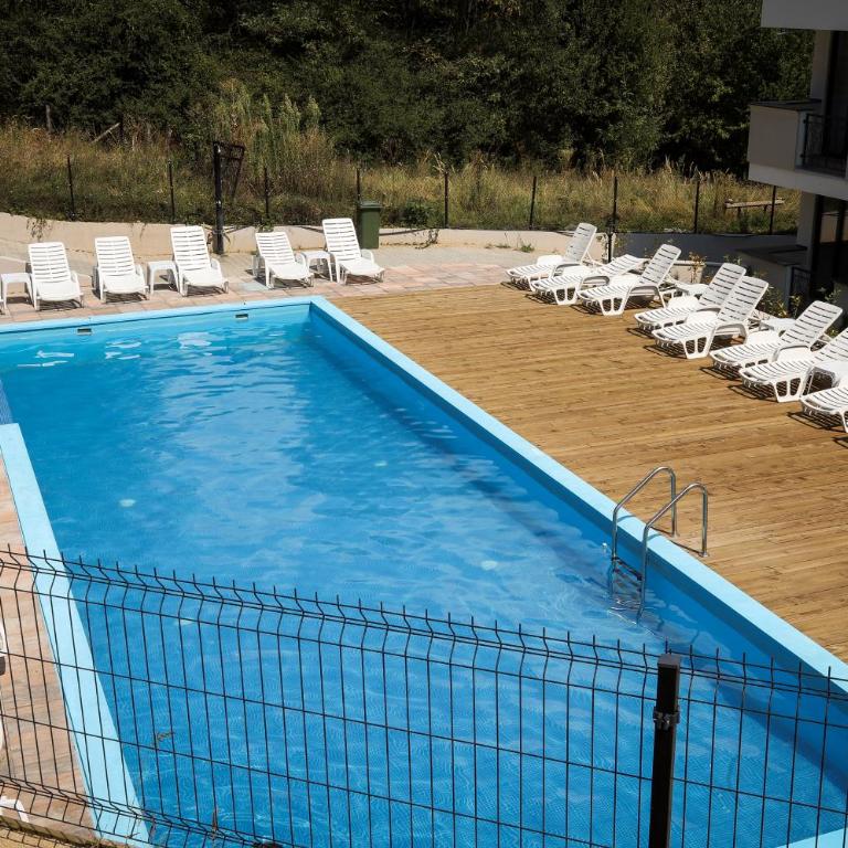 Grey Apartment On the Hill - One-Bedroom Apartment - 22