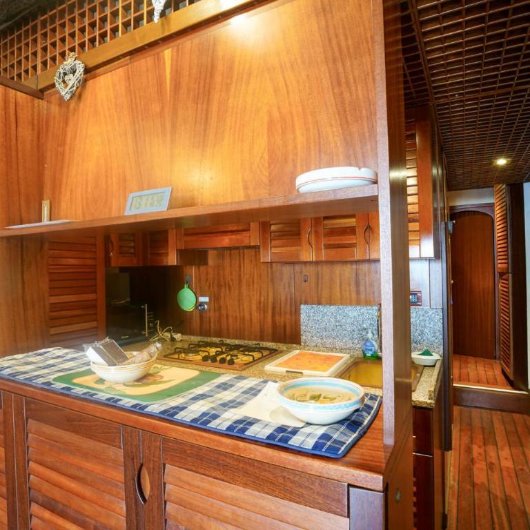 1 Bedroom Stunning Apartment In Camogli - One-Bedroom Apartment - 4