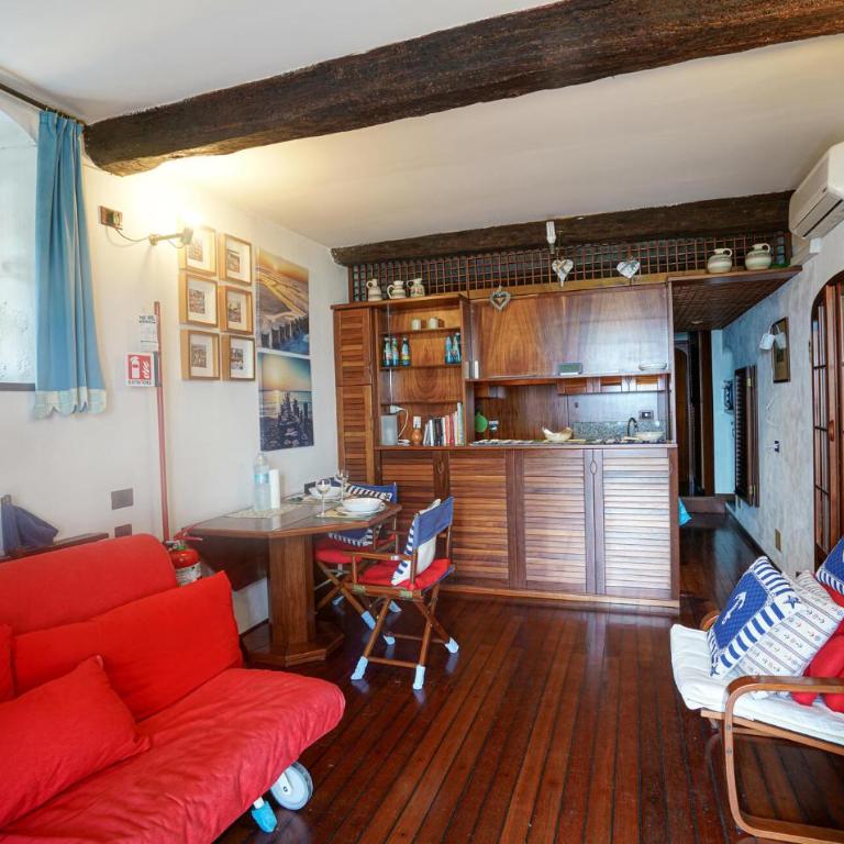 1 Bedroom Stunning Apartment In Camogli - One-Bedroom Apartment - 3