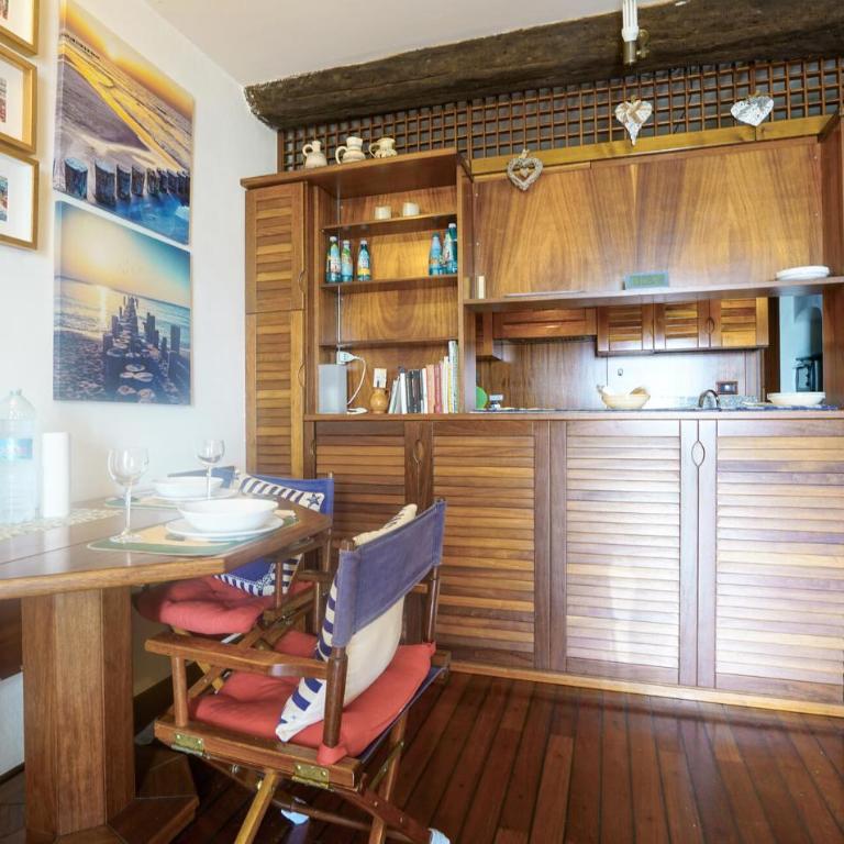 1 Bedroom Stunning Apartment In Camogli - One-Bedroom Apartment - 6