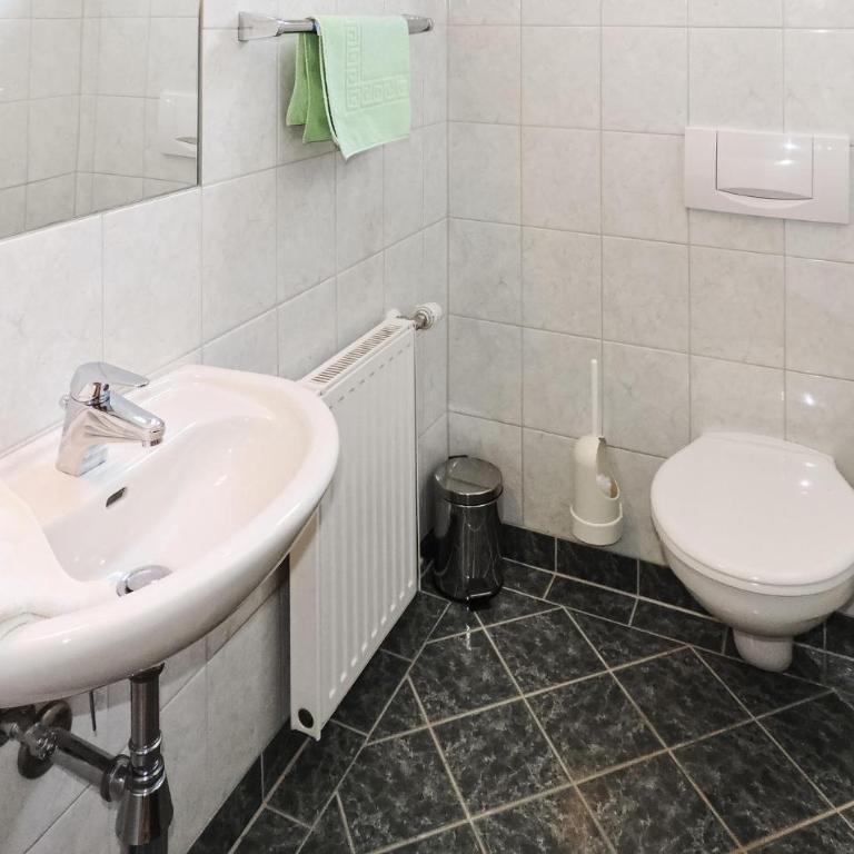 Schoene Ferienwohnung Schladm - Apartment mit 2 Schlafzimmern - 2