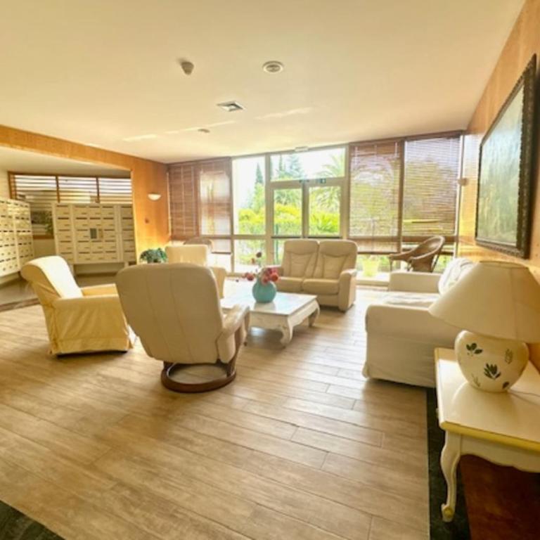 Renovated apartment with balcony - Appartamento - 3