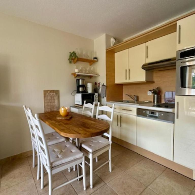 Renovated apartment with balcony - Appartamento - 4
