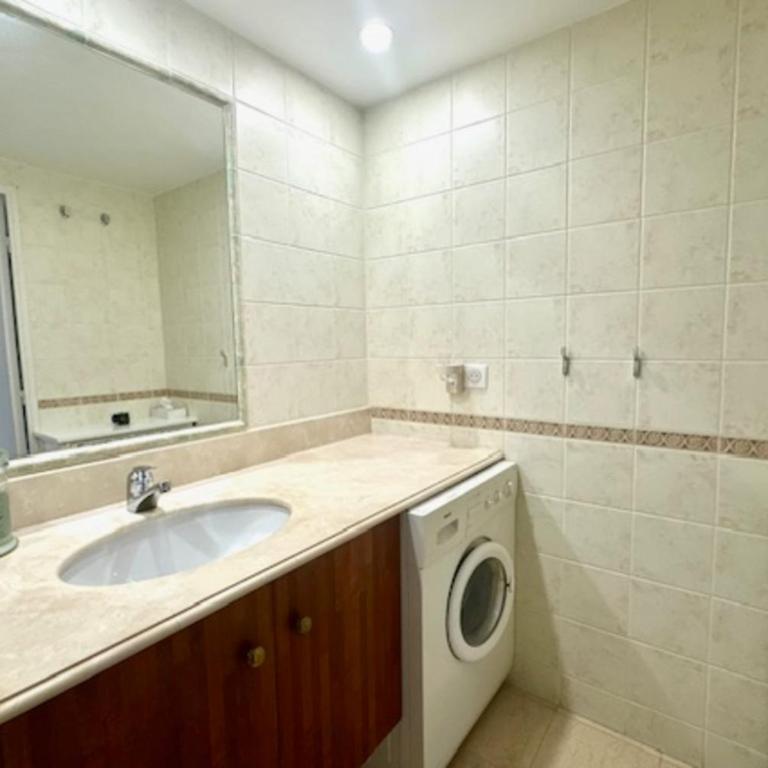 Renovated apartment with balcony - Appartamento - 11